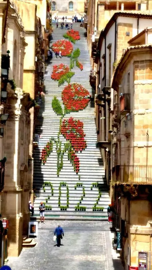 Holiday home Royalpalace Caltagirone